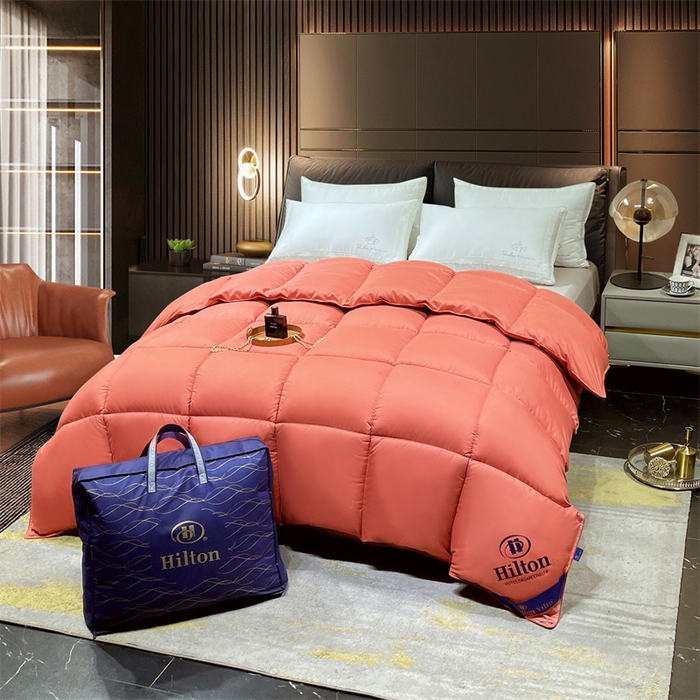 91家纺网 家纺一手货源 找家纺 招财星2店仓储 2025新款款全棉防羽布希尔顿被 酒红色