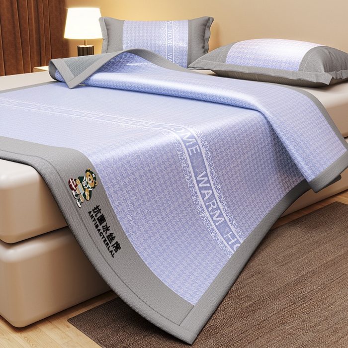 91家纺网 家纺一手货源 找家纺 阿牛席业 2025新款熊先生凉感冰丝系列凉席 熊先生-蓝