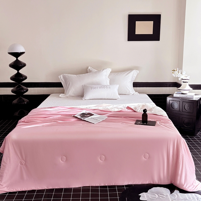 91家纺网 家纺一手货源 找家纺 梦恬佳 2025新款A类凉感夏被系列 樱桃粉