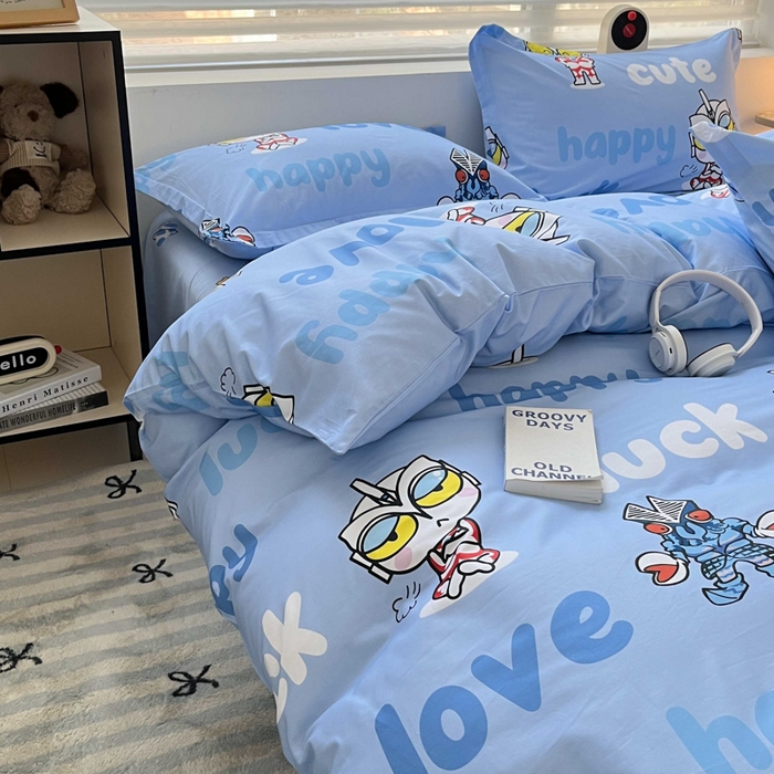 91家纺网 家纺一手货源 找家纺 蘭菲家纺 2025新款经典奥特曼小版全棉印花四件套 上学