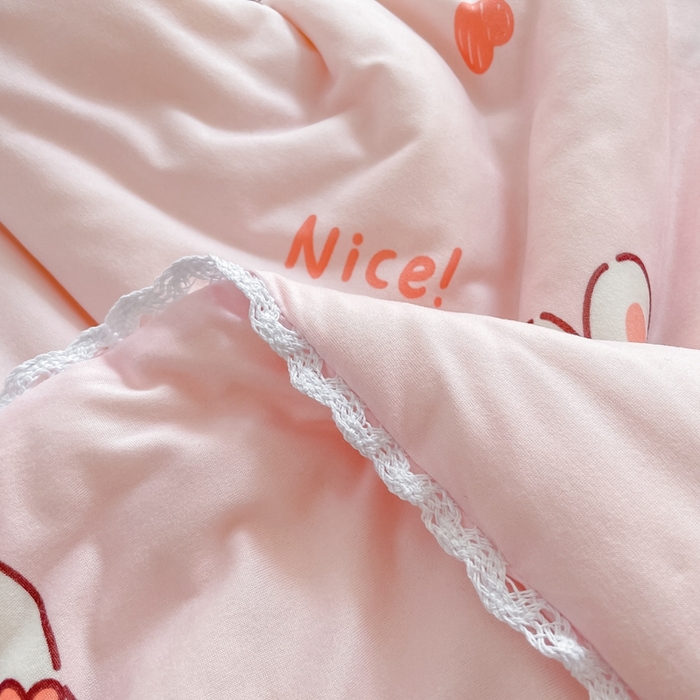 91家纺网 家纺一手货源 找家纺 心卓婴童馆 2025新款A类针织棉被芯—影棚图 爱心小兔