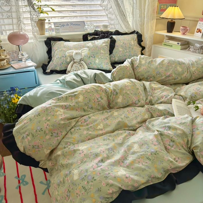 91家纺网 家纺一手货源 找家纺 慕澄家纺 2025新款法式浪漫风花边款水洗棉四件套 花边款-碎花兔兔