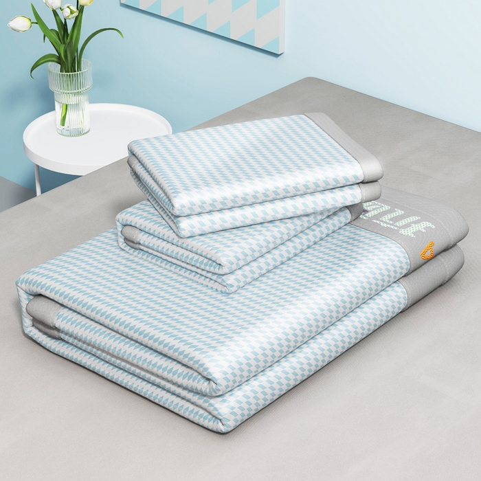 91家纺网 家纺一手货源 找家纺 2025新款冰柔凉席系列-抗菌菱格系列+抗菌良品系列 抗菌菱格-蓝色（条席款）