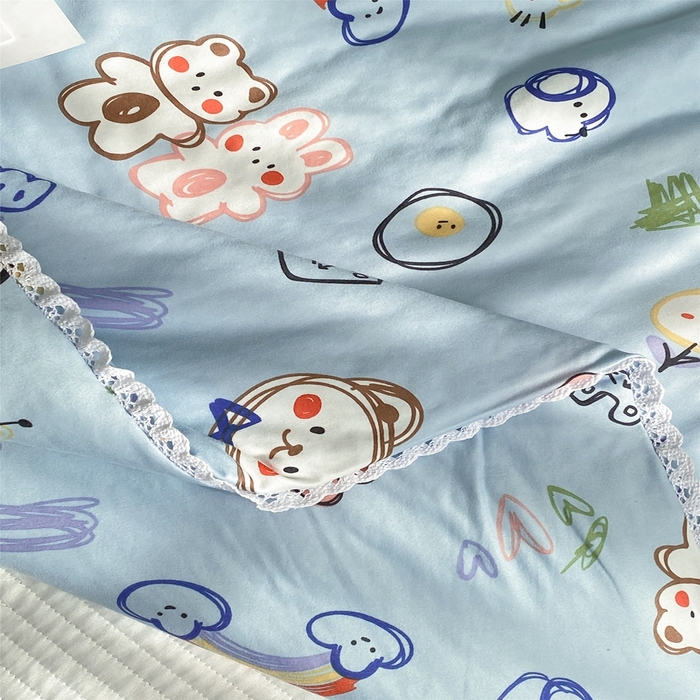 91家纺网 家纺一手货源 找家纺 心卓婴童馆 2025新款A类针织棉被芯—影棚图 彩虹熊-蓝