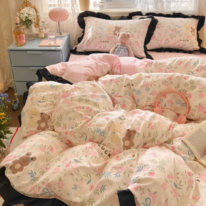 91家纺网 家纺一手货源 找家纺 慕澄家纺 2025新款法式浪漫风花边款水洗棉四件套 花边款-花园宝贝