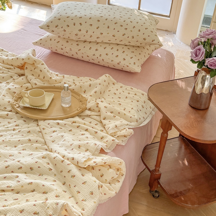 91家纺网 家纺一手货源 找家纺 木楌家居2025新款全棉皱皱纱花边款大豆夏被 沐黎 粉