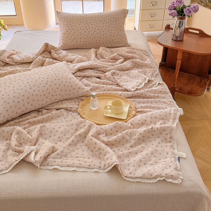 91家纺网 家纺一手货源 找家纺 （总）木楌家居2025新款全棉皱皱纱花边款大豆夏被