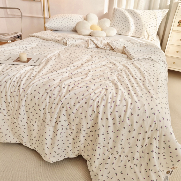 91家纺网 家纺一手货源 找家纺 尊妙被业 2025新款嘭嘭软水洗棉夏被 小花野-紫