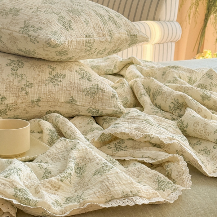 91家纺网 家纺一手货源 找家纺 木楌家居2025新款全棉皱皱纱花边款大豆夏被 南浔