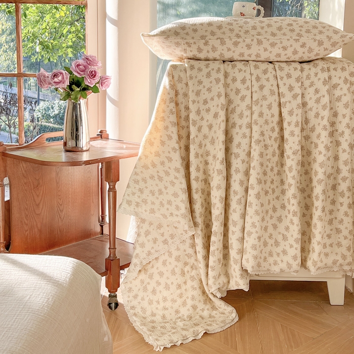 91家纺网 家纺一手货源 找家纺 木楌家居2025新款全棉皱皱纱花边款大豆夏被 舒阳