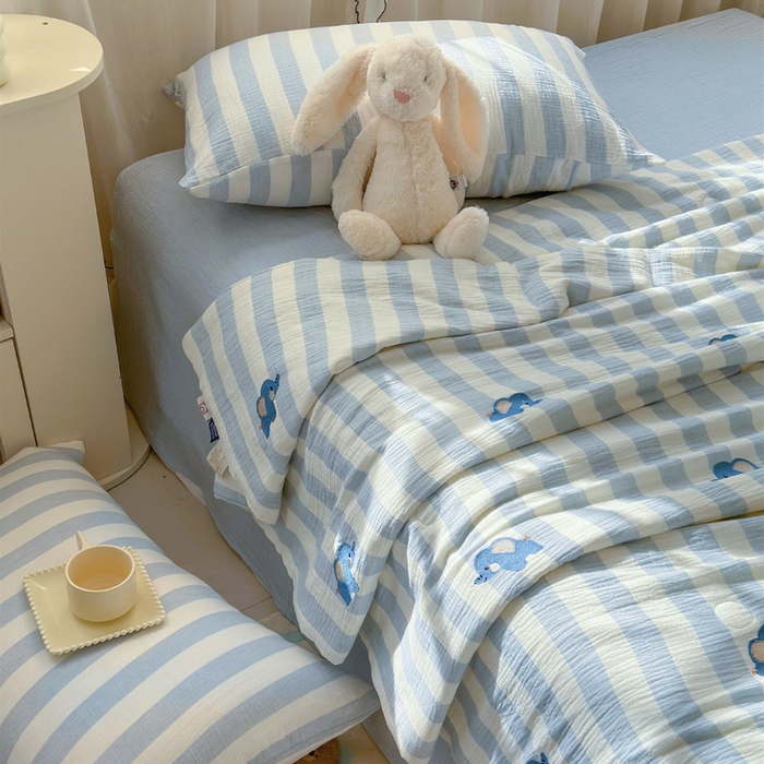 91家纺网 家纺一手货源 找家纺 木楌家居2025新款色织条纹皱皱纱刺绣款夏被 图图