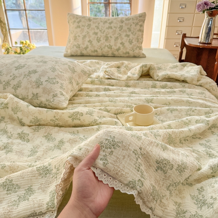 91家纺网 家纺一手货源 找家纺 木楌家居2025新款全棉皱皱纱花边款大豆夏被 南浔