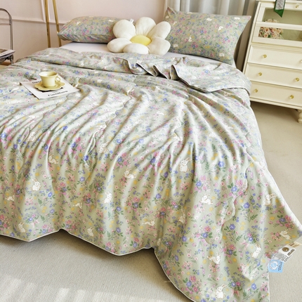 91家纺网 家纺一手货源 找家纺 尊妙被业 2025新款嘭嘭软水洗棉夏被 丝带飞飞兔