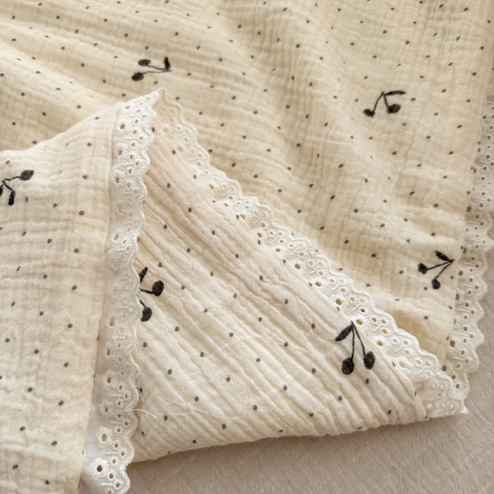 91家纺网 家纺一手货源 找家纺 木楌家居2025新款全棉皱皱纱花边款大豆夏被 映夏