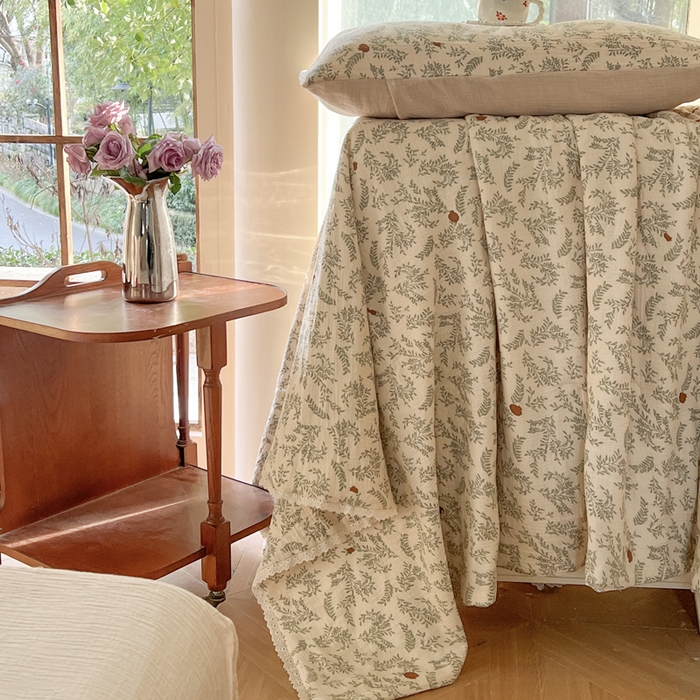 91家纺网 家纺一手货源 找家纺 木楌家居2025新款全棉皱皱纱花边款大豆夏被 月白