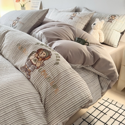 水云缦 2025新款全棉三层纱色织大提花绣花四件套-维尼款 维尼-浅灰