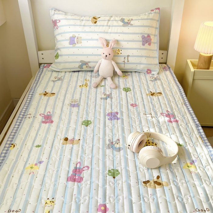 91家纺网 家纺一手货源 找家纺 Sweet dreams甜梦 2025新款全棉卡通小清新棉垫子床垫旅行垫 奇趣动物园