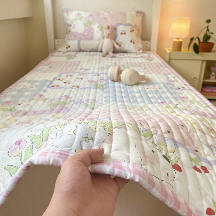 91家纺网 家纺一手货源 找家纺 Sweet dreams甜梦 2025新款全棉卡通小清新棉垫子床垫旅行垫 郁金香小狗