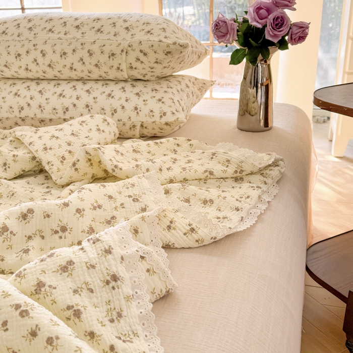 91家纺网 家纺一手货源 找家纺 木楌家居2025新款全棉皱皱纱花边款大豆夏被 纤月