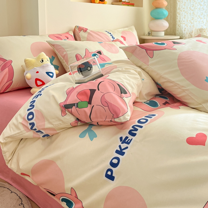 91家纺网 家纺一手货源 找家纺 金爱家 2025新款宝可梦正版授权皮卡丘纯棉印花系列四件套 棉宝可梦-蝴蝶结胖丁