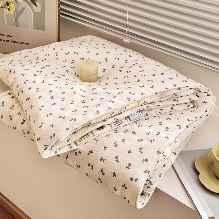 91家纺网 家纺一手货源 找家纺 尊妙被业 2025新款嘭嘭软水洗棉夏被 小花野-紫