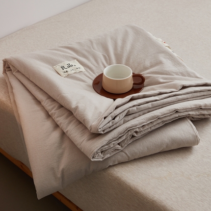 91家纺网 家纺一手货源 找家纺 尊妙被业 2025新款全棉色织水洗棉夏被 千鸟格-驼