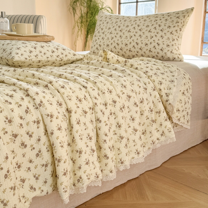 91家纺网 家纺一手货源 找家纺 木楌家居2025新款全棉皱皱纱花边款大豆夏被 纤月