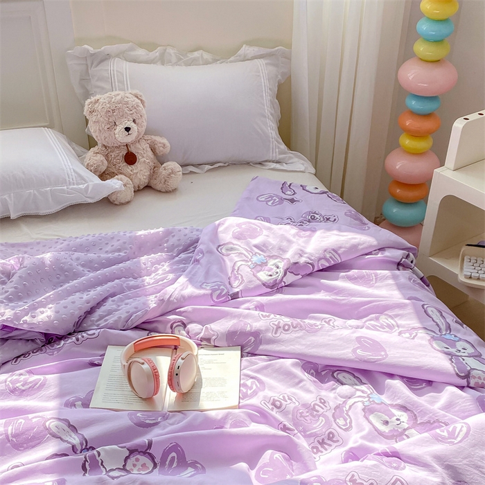 91家纺网 家纺一手货源 找家纺 米乐被业 2025新款水洗棉凉豆豆夏被 紫兔兔