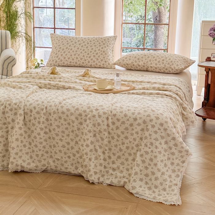 91家纺网 家纺一手货源 找家纺 木楌家居2025新款全棉皱皱纱花边款大豆夏被 舒阳