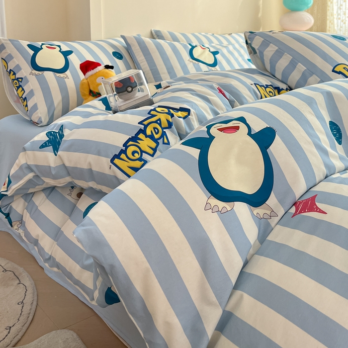 91家纺网 家纺一手货源 找家纺 金爱家 2025新款宝可梦正版授权皮卡丘纯棉印花系列四件套 棉宝可梦-蓝条卡比兽