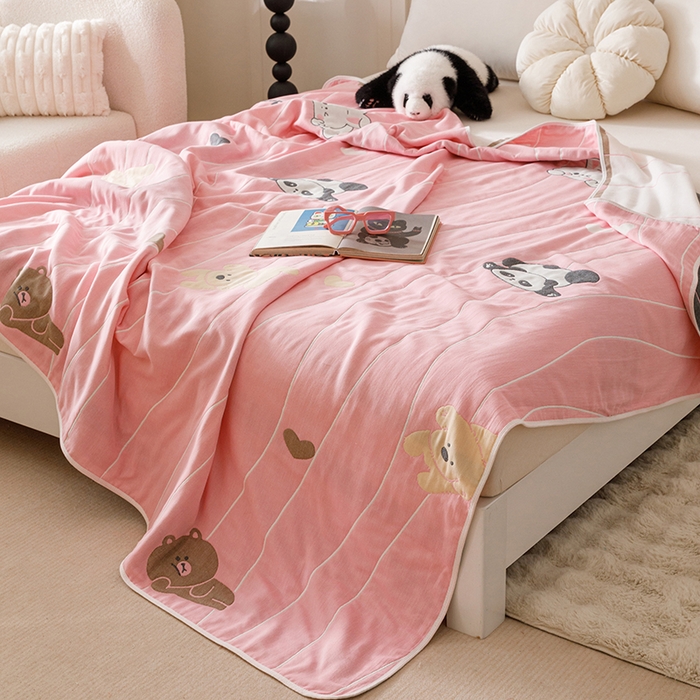 91家纺网 家纺一手货源 找家纺 悦然毛巾被 2025新款全棉６层纱毛巾被 甜梦小熊粉