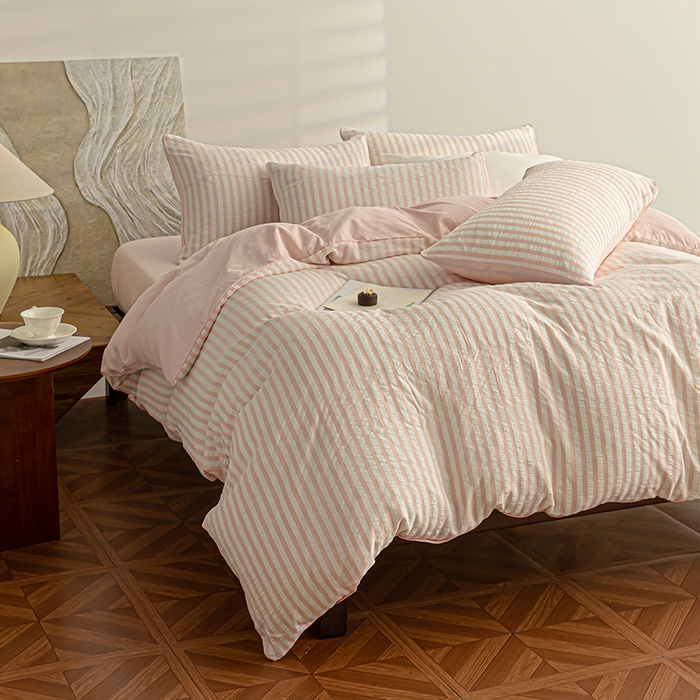 91家纺网 家纺一手货源 找家纺 恩和家纺 2025新款水洗提花条纹四件套 粉白条