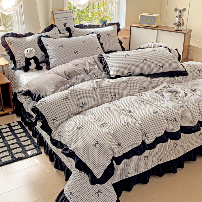 91家纺网 家纺一手货源 找家纺 富米莱（原臻工厂） 2025新款A类针织双层纱赫本风床盖四件套 赫本风一格子蝴蝶结