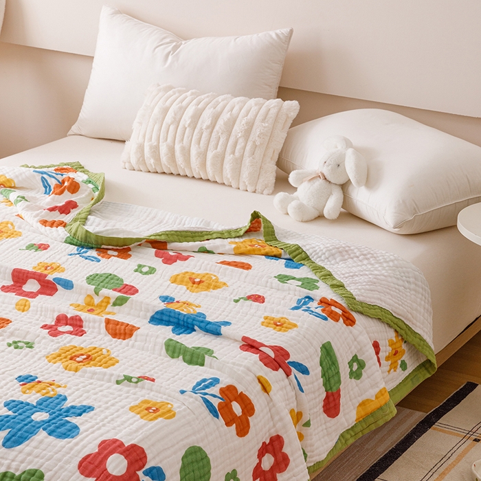 91家纺网 家纺一手货源 找家纺 悦然毛巾被 2025新款全棉泡泡纱6层纱儿童夏被 梦幻彩朵