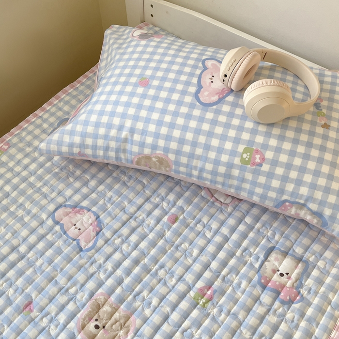 91家纺网 家纺一手货源 找家纺 Sweet dreams甜梦 2025新款全棉卡通小清新棉垫子床垫旅行垫 格子狗狗