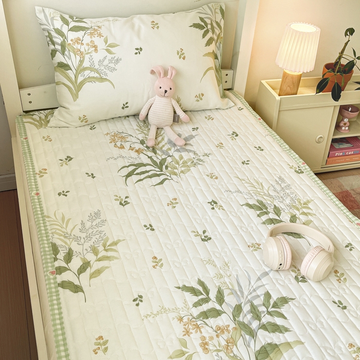 91家纺网 家纺一手货源 找家纺 Sweet dreams甜梦 2025新款全棉卡通小清新棉垫子床垫旅行垫 春意盎然