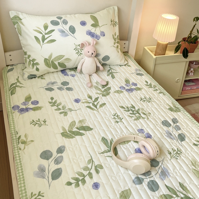 91家纺网 家纺一手货源 找家纺 Sweet dreams甜梦 2025新款全棉卡通小清新棉垫子床垫旅行垫 半夏