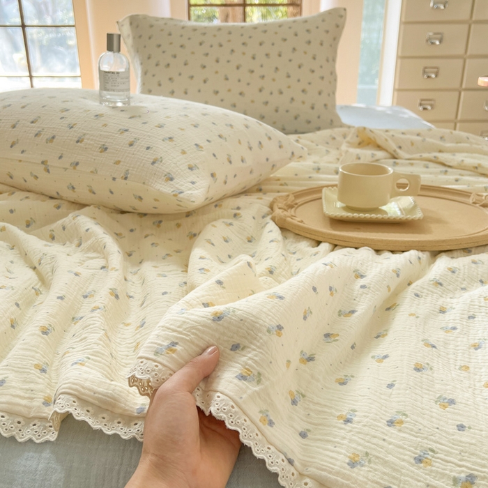 91家纺网 家纺一手货源 找家纺 木楌家居2025新款全棉皱皱纱花边款大豆夏被 沐黎