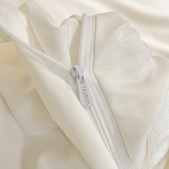 91家纺网 家纺一手货源 找家纺 金牛座家纺 2025新款重工刺绣亲肤棉四件套-赫本系列 赫本-奶白