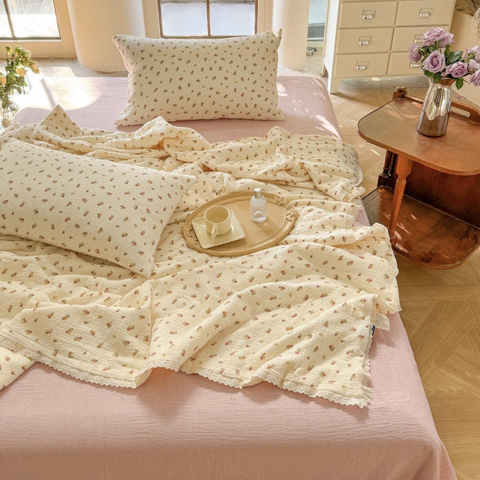 91家纺网 家纺一手货源 找家纺 木楌家居2025新款全棉皱皱纱花边款大豆夏被 沐黎 粉