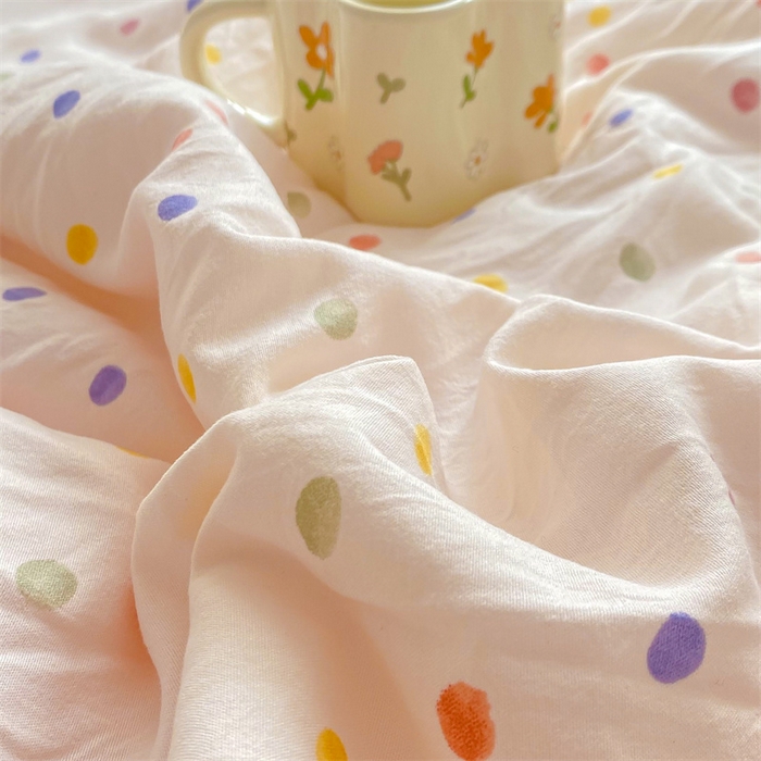 91家纺网 家纺一手货源 找家纺 米乐被业 2025新款水洗棉凉豆豆夏被 彩色波点