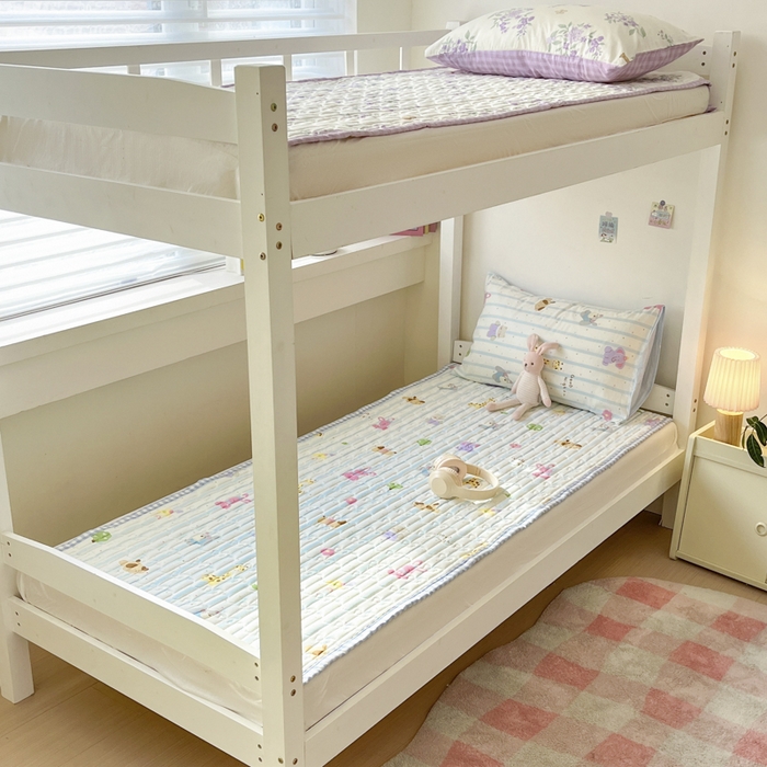 91家纺网 家纺一手货源 找家纺 Sweet dreams甜梦 2025新款全棉卡通小清新棉垫子床垫旅行垫 奇趣动物园