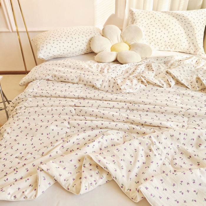 91家纺网 家纺一手货源 找家纺 尊妙被业 2025新款嘭嘭软水洗棉夏被 小花野-紫