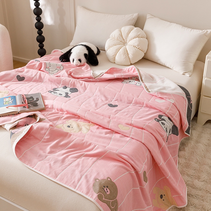 91家纺网 家纺一手货源 找家纺 悦然毛巾被 2025新款全棉６层纱毛巾被 甜梦小熊粉