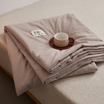 91家纺网 家纺一手货源 找家纺 尊妙被业 2025新款全棉色织水洗棉夏被 蜜格-米