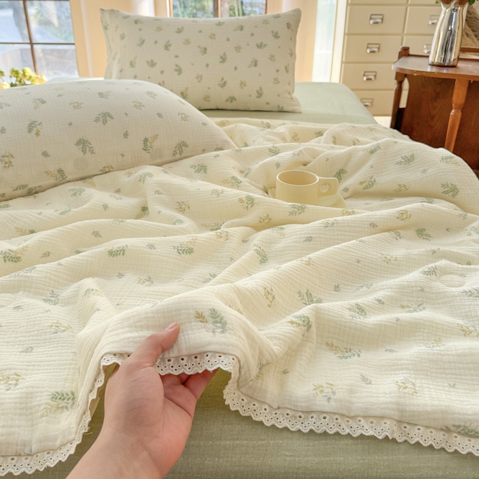 91家纺网 家纺一手货源 找家纺 木楌家居2025新款全棉皱皱纱花边款大豆夏被 云笙