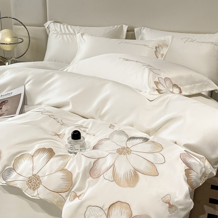 91家纺网 家纺一手货源 找家纺 金牛座家纺 2025新款重工刺绣亲肤棉四件套-赫本系列 赫本-奶白