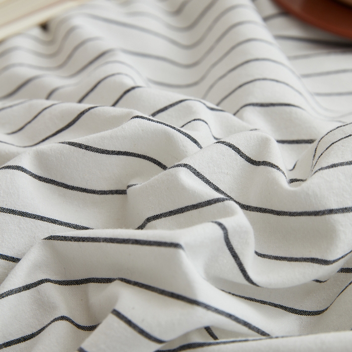 91家纺网 家纺一手货源 找家纺 尊妙被业 2025新款全棉色织水洗棉夏被 白细条