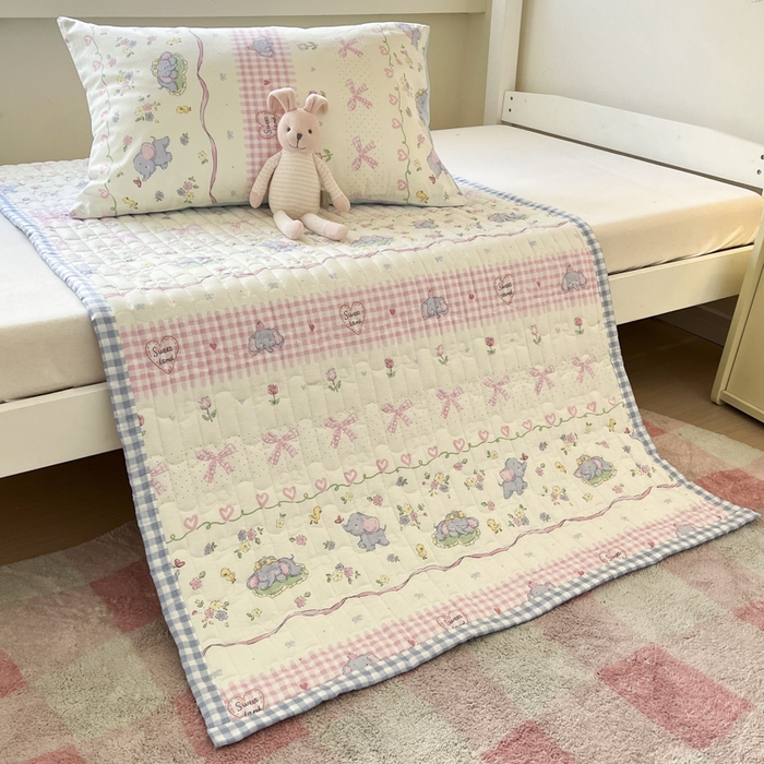 91家纺网 家纺一手货源 找家纺 Sweet dreams甜梦 2025新款全棉卡通小清新棉垫子床垫旅行垫 花花小象