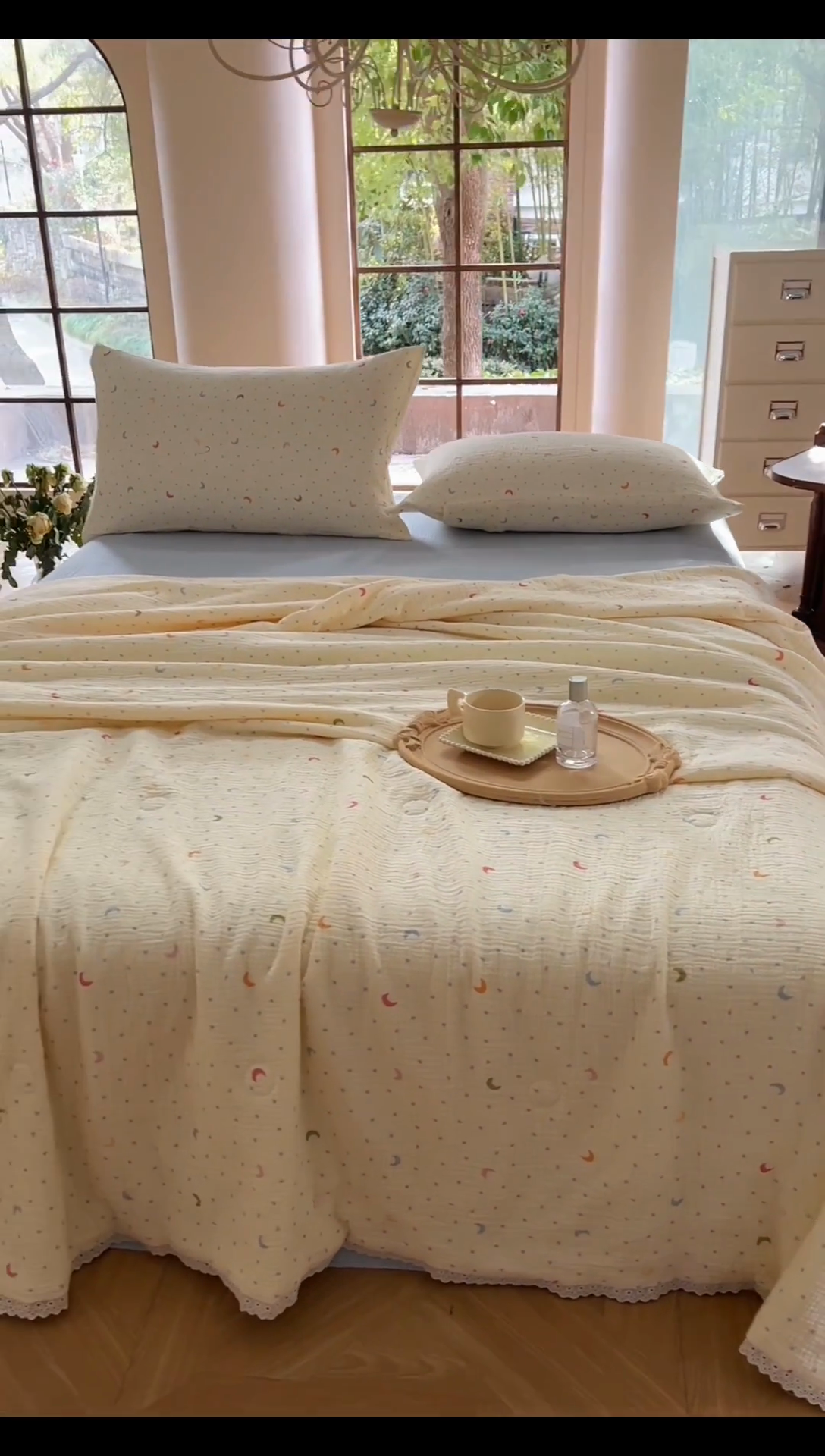 91家纺网 家纺一手货源 找家纺 木楌家居2025新款全棉皱皱纱花边款大豆夏被 星萝